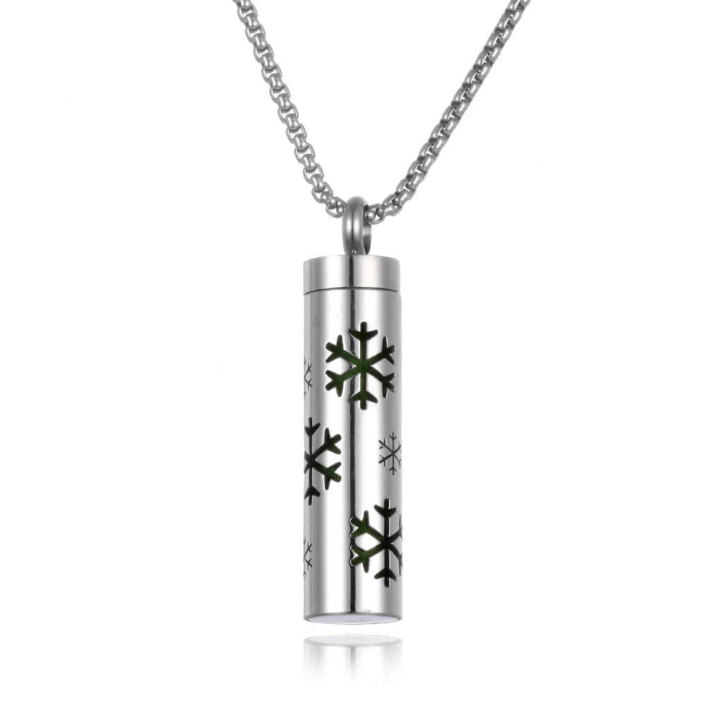 Chic Stainless Steel Aromatherapy Necklace - Essential Oil Diffuser Locket