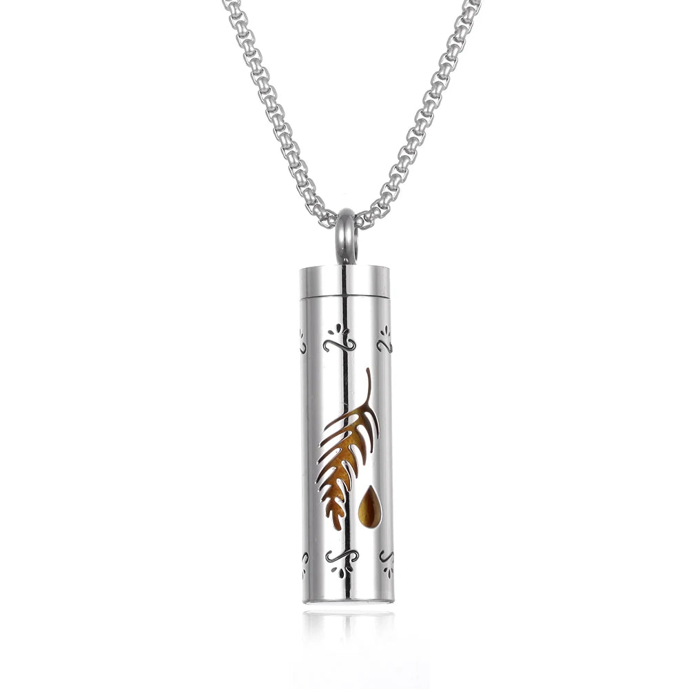 Chic Stainless Steel Aromatherapy Necklace - Essential Oil Diffuser Locket