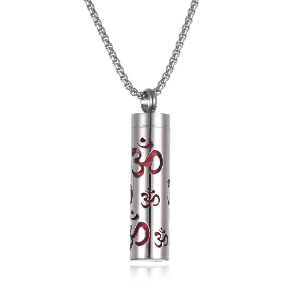 Chic Stainless Steel Aromatherapy Necklace - Essential Oil Diffuser Locket