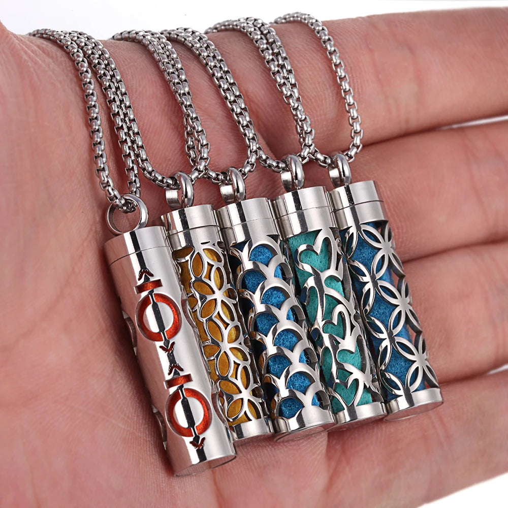 Chic Stainless Steel Aromatherapy Necklace - Essential Oil Diffuser Locket