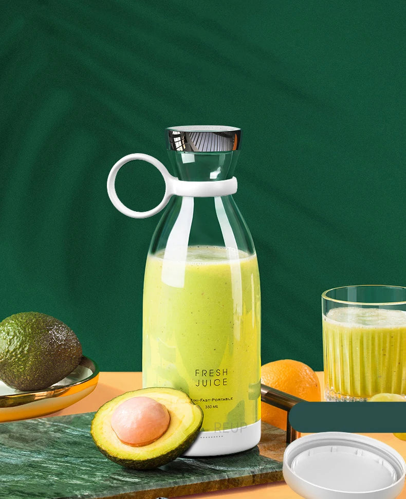 Portable Mini Juice Blender - 6-Blade USB Rechargeable Fruit Mixer for Fresh Juices